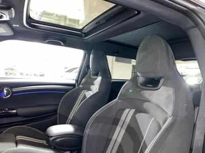 Mini Cooper 2.0 JCW (2023) - Foto 13