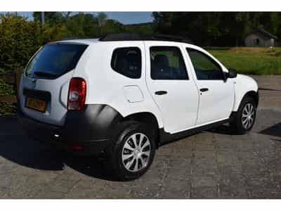 Dacia Duster 4x4 1,6i16V (2012) - Photo 4