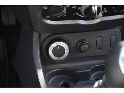 Dacia Duster 4x4 1,6i16V (2012) - Photo 9