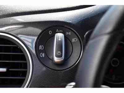 VW Beetle 1.4 TSI R-Line REGUL SG CHFF CAM XENON 1° MAIN (2017) - Foto 15