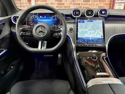 Mercedes GLC 300 GLC 300de 2.0 Hyb-Ess 333cv Auto AMG-LINE (2025) - Photo 4