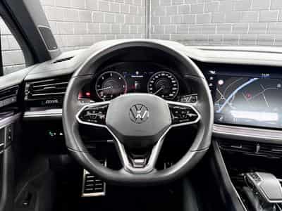 VW Touareg R-Line 4Motion 3.0 TDI 231 CV *PANO *MATRIX* 360° * ATTELAGE (2022) - Foto 11