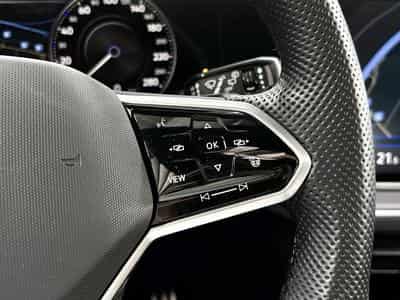 VW Touareg R-Line 4Motion 3.0 TDI 231 CV *PANO *MATRIX* 360° * ATTELAGE (2022) - Foto 13