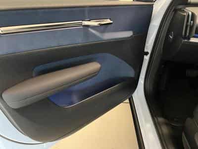 Volvo EX30 Plus (2024) - Photo 15