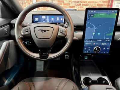 Ford Mustang Mach-E Mustang Mach-E 294cv 99Kw/h RWD RANGE PREMIUM (2024) - Photo 4