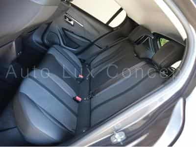 Peugeot 208 1.2 PureTech 100 S&S Allure Pack (2022) - Photo 11