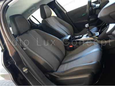 Peugeot 208 1.2 PureTech 100 S&S Allure Pack (2022) - Photo 9