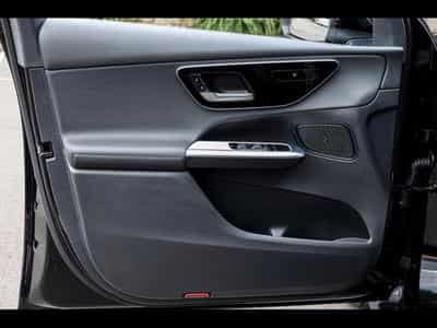 Mercedes GLC 300 DE 4MATIC AVANTGARDE (2024) - Photo 9