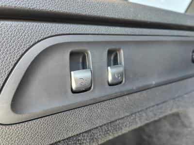 Mercedes GLC 220 GLC 220d 4MATIC PACK AMG CARPLAY SUSPENSION PNEU CAMERA 360 (2020) - Photo 11