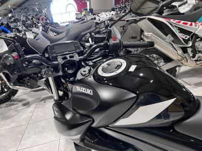 Suzuki GSX-S (2025) - Photo 6