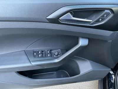 VW T-Cross Life+DSG+LED+AHK+RearView (2023) - Photo 14