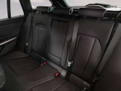BMW 330 i xDrive Head-Up HiFi DAB LED (2025) - Photo 8