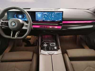 BMW 540 d xDrive Head-Up DAB LED RFK (2025) - Foto 5