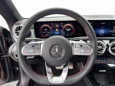 Mercedes CLA 200 AMG Line (2023) - Photo 11