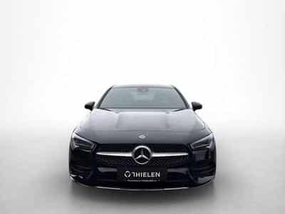 Mercedes CLA 200 AMG Line (2023) - Photo 2