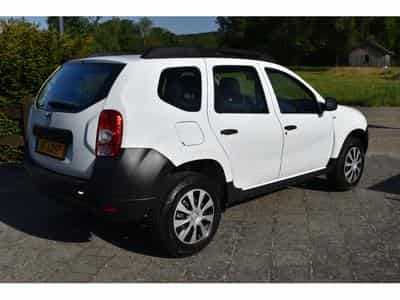 Dacia Duster 4x4 1,6i16V (2012) - Photo 4
