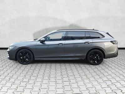 VW Passat Variant 2.0 TDI 142 kW 4Motion R-Line (2026) - Photo 4