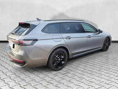 VW Passat Variant 2.0 TDI 142 kW 4Motion R-Line (2026) - Photo 7