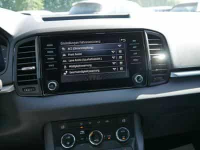 Skoda Karoq Selection 1.5 TSI (2025) - Photo 13