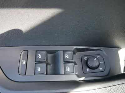 Skoda Karoq Selection (2025) - Photo 10