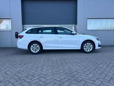 Skoda Octavia 1.5 TSI 150PS (2026) - Foto 6
