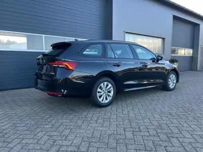 Skoda Octavia 1.5 TSI 150PS (2026) - Foto 5