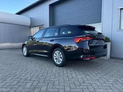 Skoda Octavia 1.5 TSI 150PS (2026) - Foto 2