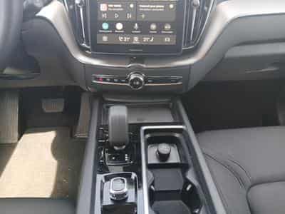 Volvo XC60 B5 Core FACELIFT / Essence (2025) - Photo 8