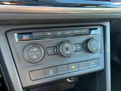 VW Touran 2.0 DIESEL 122 CV (2022) - Photo 10