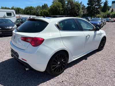 Alfa-Romeo Giulietta Giulietta Quadrifoglio Verde *Panorama*LED* (2013) - Foto 4