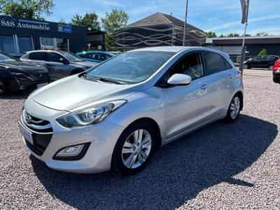Hyundai i30 i30 Lim. 1.6 CRDi *LED*PDC*Tempomat*Euro5* (2014) - Foto 1