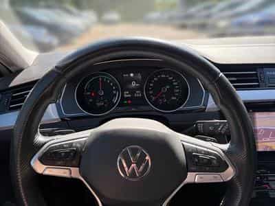 VW Passat Passat Variant GTE (2020) - Photo 10