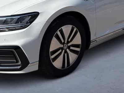 VW Passat Passat Variant GTE (2020) - Photo 7