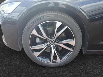 Volvo V60 B4 Plus Dark / Essence (2025) - Foto 10