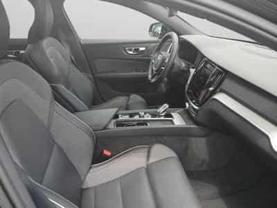 Volvo V60 B4 Plus Dark / Essence (2025) - Foto 13