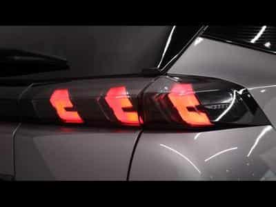 Peugeot 2008 1.5 blueHDI 130 GTLine EAT8 (2022) - Foto 9