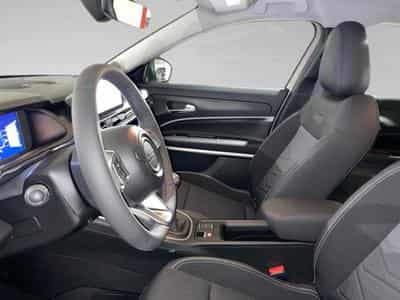 Jeep Avenger 1.2 Altitude MT6 (2025) - Photo 4