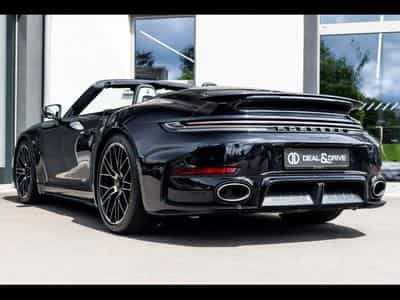Porsche 911 (992.2) TURBO S 3.6 CABRIOLET PDK (711 CH) – TIEFSCHWARZMETA (2026) - Foto 3