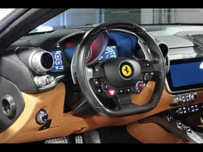 Ferrari GTC4 Lusso V8 T 3.9 (611 CH) – GRIGIO SILVERSTONE (2018) - Foto 10