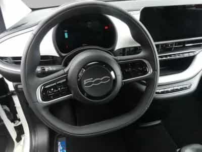 Fiat 500 ICON 42 kWh (2023) - Photo 12