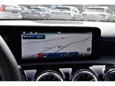 Mercedes A 200 AMG Line 7G-Tronic GPS LANE CAM PARK KEYLESS 1° MAIN (2025) - Photo 10