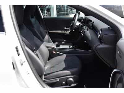 Mercedes A 200 AMG Line 7G-Tronic GPS LANE CAM PARK KEYLESS 1° MAIN (2025) - Photo 7