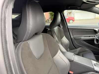Volvo S60 D2 Geartronic 120 R-Design (2017) - Photo 14