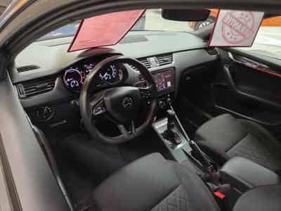 Skoda Octavia RS DSG 245CV (2019) - Photo 9