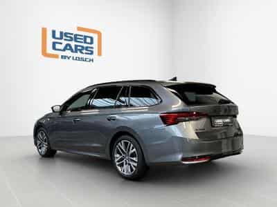 Skoda Octavia Combi+Sportline+DSG+Pano+AHK (2025) - Photo 6