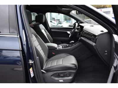 VW Touareg 3.0 TDI 4Motion R-Line Tip. SUSP PNEU PANO CUIR MEMO CHFF AD (2026) - Foto 7
