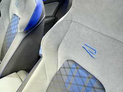VW Golf R 4Motion 2.0 TSI 320 CV DSG7 *TOIT PANO* * R-PERF* (2022) - Photo 8