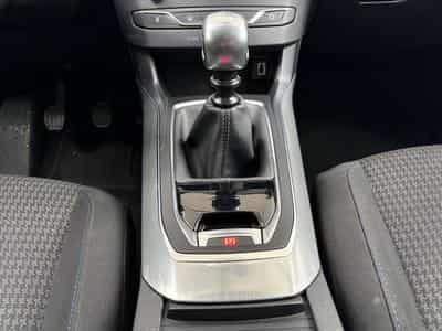 Peugeot 308 SW PureTech 110 Stop (2019) - Photo 11