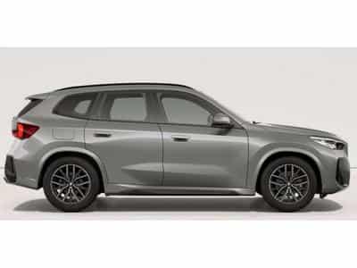BMW X1 sDrive18i Aut. M Sportpaket (2025) - Foto 1