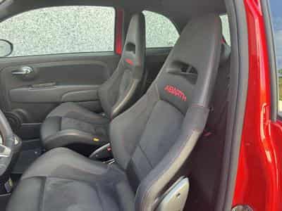 Abarth 695 TRIBUTO FERRARI /CARBON/N°1056/1199 (2011) - Photo 9